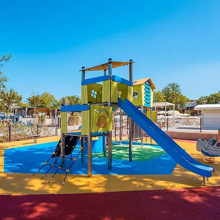 Prázdninový areál Aminess Style Atea Glamping & Homes 5*